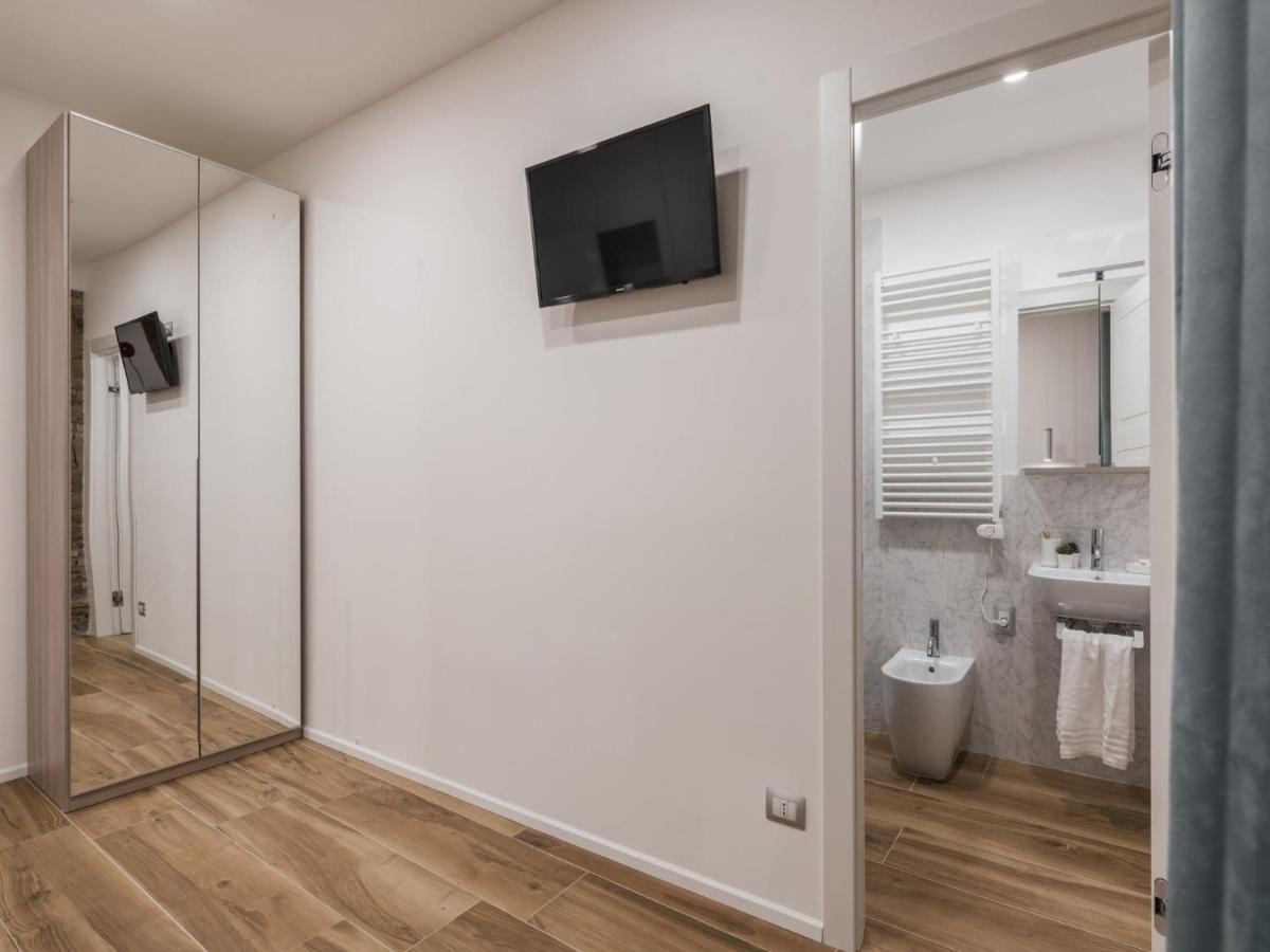 The Best Rent - Modern Three-Bedroom Apartment A Few Steps From The Colosseum Dış mekan fotoğraf